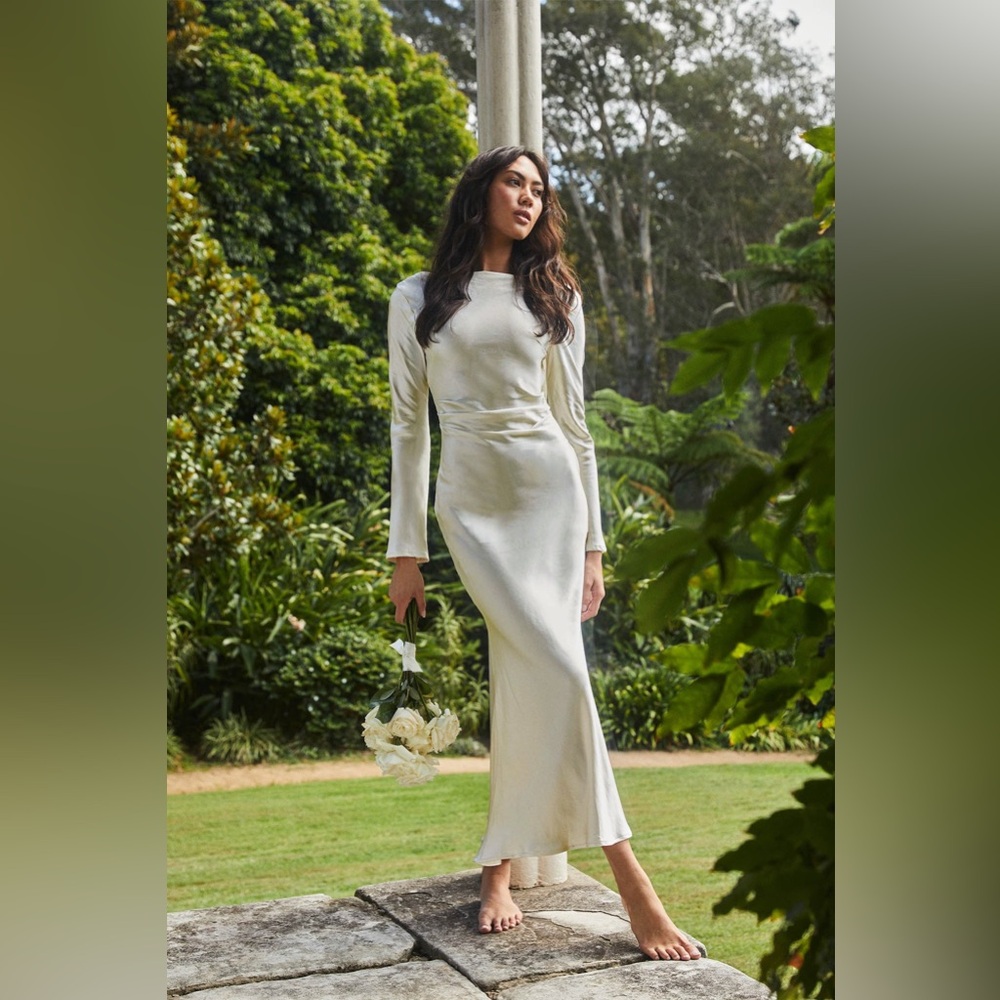 Selfie Leslie Cream Maxi Dress